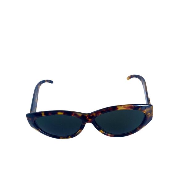 Authentic Gucci Women’s Tortoiseshell Sunglasses - Picture 3 of 10